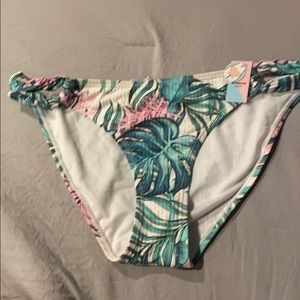 Tropical bikini bottom